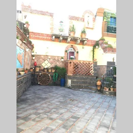 House Angelina * Viagrande