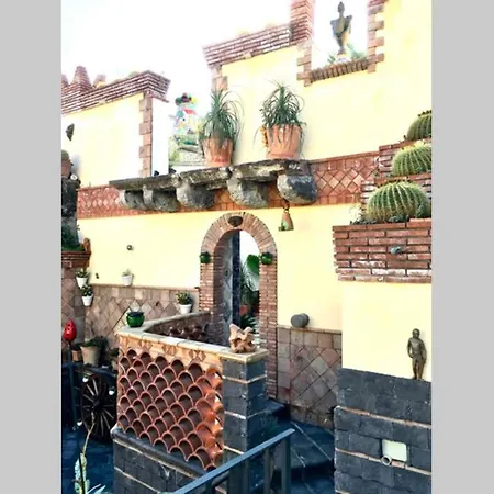 House Angelina * Viagrande